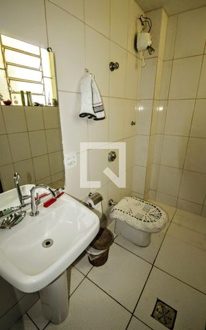 Apartamento à venda com 109m², 2 quartos e sem vagaBanheiro