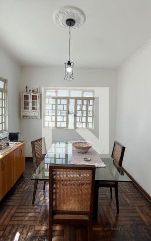 Casa à venda com 300m², 5 quartos e 4 vagasSala de Jantar