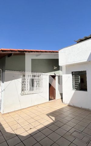 Casa à venda com 300m², 5 quartos e 4 vagasQuintal