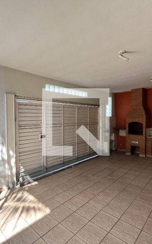 Casa à venda com 300m², 5 quartos e 4 vagasGaragem