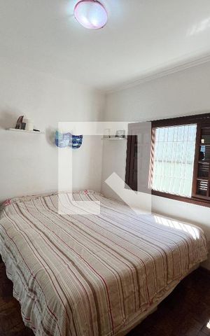 Casa à venda com 300m², 5 quartos e 4 vagasSuite