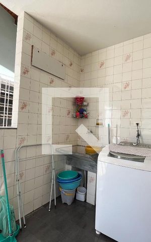 Casa à venda com 300m², 5 quartos e 4 vagasÁrea de Serviço