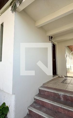 Casa à venda com 300m², 5 quartos e 4 vagasÁrea externa