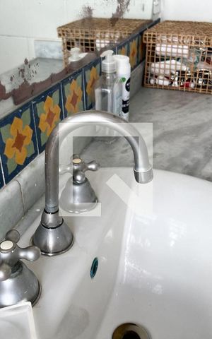 Casa à venda com 300m², 5 quartos e 4 vagasBanheiro Corredor