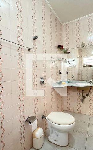 Casa à venda com 300m², 5 quartos e 4 vagasBanheiro da Suíte