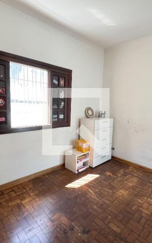 Casa à venda com 300m², 5 quartos e 4 vagasQuarto 3