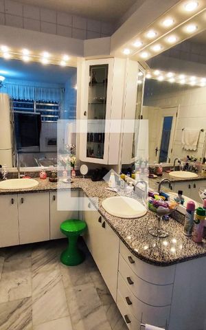 Casa de condomínio à venda com 300m², 4 quartos e 3 vagas Casa de condomínio à venda com 300m², 4 quartos e 3 vagasBanheiro do Quarto 3