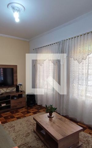 Casa à venda com 155m², 4 quartos e 3 vagasSala