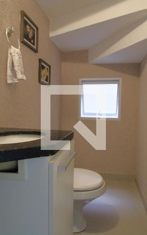 Casa à venda com 178m², 3 quartos e 4 vagasLavabo