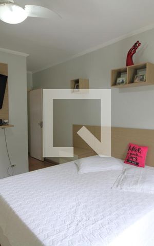 Casa à venda com 178m², 3 quartos e 4 vagasSuíte