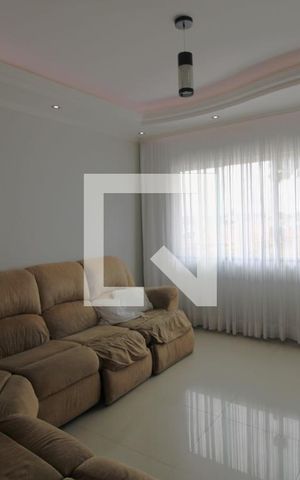 Casa à venda com 178m², 3 quartos e 4 vagasSala