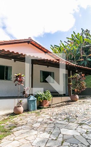 Casa à venda com 7272m², 5 quartos e 20 vagas Casa à venda com 7272m², 5 quartos e 20 vagasFachada - Casa 2
