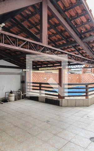 Casa para alugar com 256m², 3 quartos e 3 vagas Casa para alugar com 256m², 3 quartos e 3 vagasGaragem