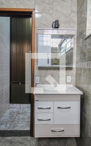 Casa para alugar com 256m², 3 quartos e 3 vagas Casa para alugar com 256m², 3 quartos e 3 vagasBanheiro