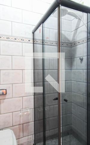 Casa para alugar com 256m², 3 quartos e 3 vagas Casa para alugar com 256m², 3 quartos e 3 vagasBanheiro da Suíte