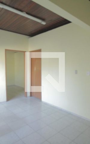 Casa à venda com 300m², 3 quartos e 6 vagasSala