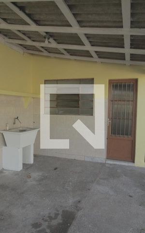 Casa à venda com 300m², 3 quartos e 6 vagasÁrea de Serviço