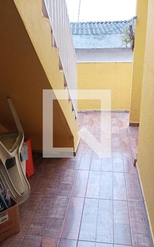 Casa à venda com 190m², 4 quartos e 2 vagas Casa à venda com 190m², 4 quartos e 2 vagasLavanderia
