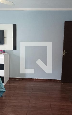 Casa à venda com 190m², 4 quartos e 2 vagas Casa à venda com 190m², 4 quartos e 2 vagasquarto 01