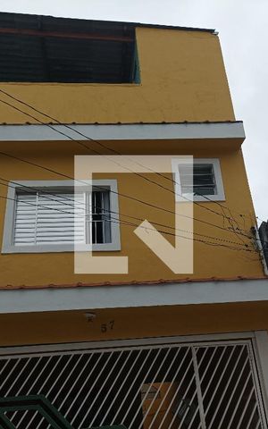 Casa à venda com 190m², 4 quartos e 2 vagas Casa à venda com 190m², 4 quartos e 2 vagasFachada do Prédio