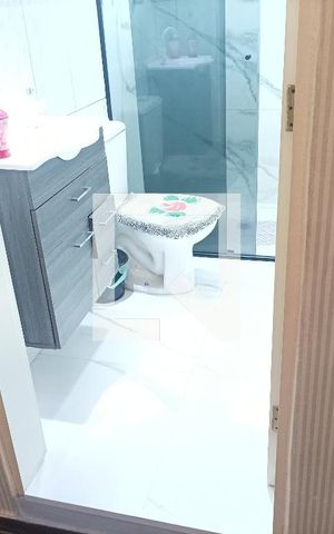 Casa à venda com 190m², 4 quartos e 2 vagas Casa à venda com 190m², 4 quartos e 2 vagasbanheiro 02