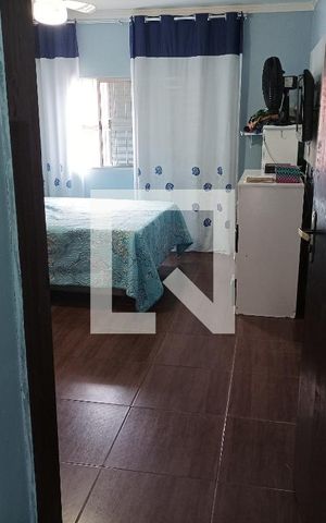 Casa à venda com 190m², 4 quartos e 2 vagas Casa à venda com 190m², 4 quartos e 2 vagasquarto 01
