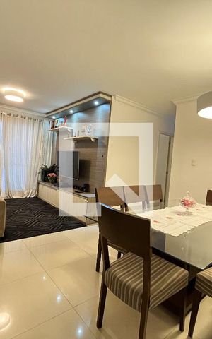 Apartamento à venda com 102m², 3 quartos e 2 vagas Apartamento à venda com 102m², 3 quartos e 2 vagasSala