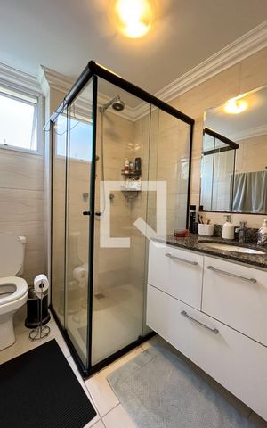 Apartamento à venda com 102m², 3 quartos e 2 vagas Apartamento à venda com 102m², 3 quartos e 2 vagasBanheiro da Suíte