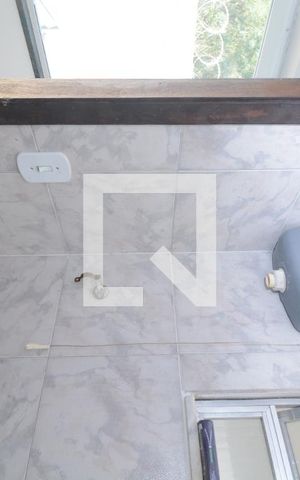 Casa para alugar com 600m², 4 quartos e 5 vagasBanheiro de Serviço