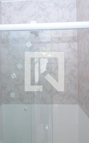 Casa para alugar com 600m², 4 quartos e 5 vagasBanheiro de Serviço