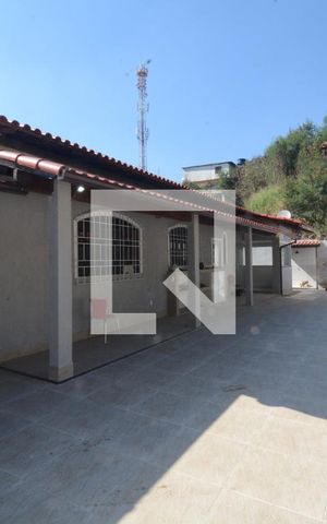 Casa para alugar com 600m², 4 quartos e 5 vagasQuintal - Garagem