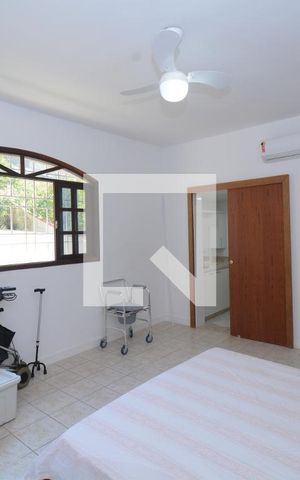 Casa para alugar com 600m², 4 quartos e 5 vagasSuíte 2
