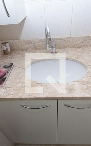 Casa para alugar com 600m², 4 quartos e 5 vagasBanheiro Social