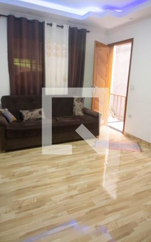 Casa à venda com 300m², 6 quartos e 3 vagas Casa à venda com 300m², 6 quartos e 3 vagassala casa 2