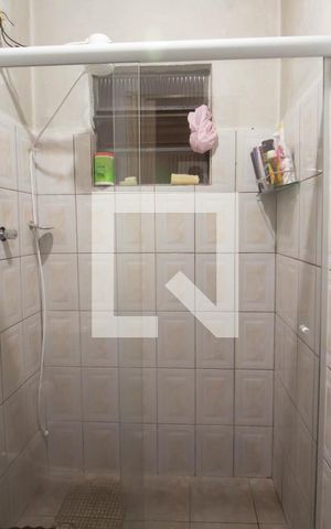 Casa à venda com 300m², 6 quartos e 3 vagas Casa à venda com 300m², 6 quartos e 3 vagasbanheiro casa 3