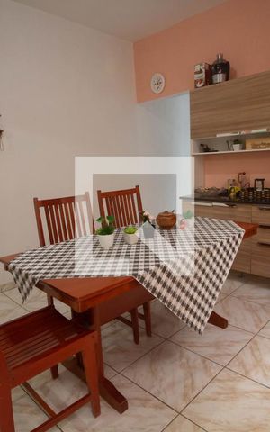 Casa à venda com 300m², 6 quartos e 3 vagas Casa à venda com 300m², 6 quartos e 3 vagascozinha casa 2