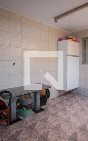 Casa à venda com 150m², 2 quartos e 1 vagaPiso T - Quintal