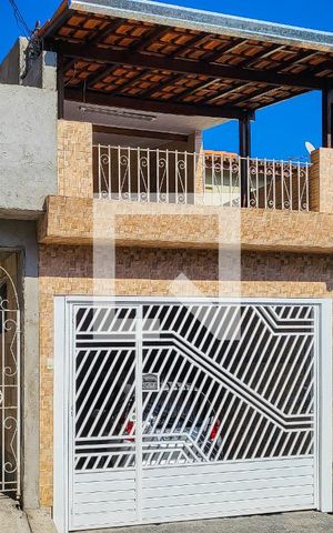 Casa à venda com 150m², 2 quartos e 1 vagaFachada
