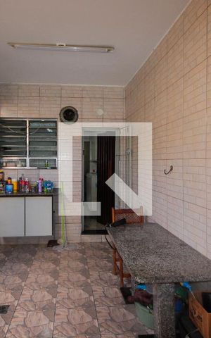 Casa à venda com 150m², 2 quartos e 1 vagaPiso T - Quintal