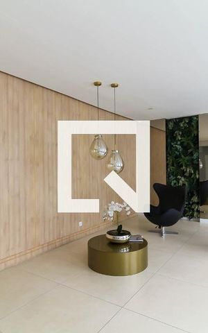 Apartamento à venda com 33m², 2 quartos e 1 vaga Apartamento à venda com 33m², 2 quartos e 1 vagaHall
