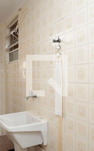 Apartamento para alugar com 70m², 2 quartos e sem vagaÁrea de Serviço