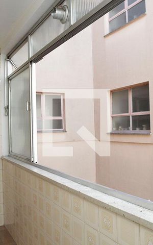 Apartamento para alugar com 70m², 2 quartos e sem vagaÁrea de Serviço