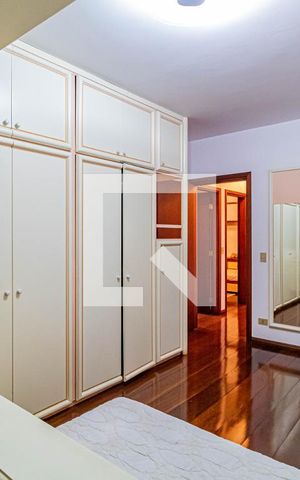 Casa de condomínio à venda com 820m², 4 quartos e 6 vagasSuite 03