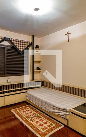 Casa de condomínio à venda com 820m², 4 quartos e 6 vagasSuite 02