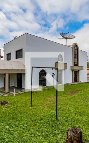 Casa de condomínio à venda com 820m², 4 quartos e 6 vagasArea externa