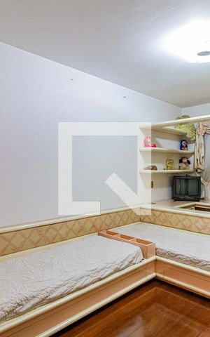 Casa de condomínio à venda com 820m², 4 quartos e 6 vagasSuite 03