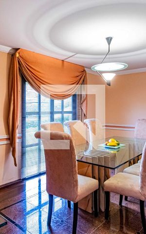 Casa de condomínio à venda com 820m², 4 quartos e 6 vagasSala de jantar 01