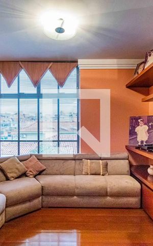 Casa de condomínio à venda com 820m², 4 quartos e 6 vagasSala superior