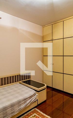 Casa de condomínio à venda com 820m², 4 quartos e 6 vagasSuite 02