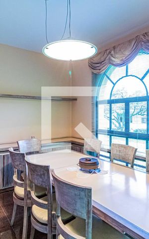 Casa de condomínio à venda com 820m², 4 quartos e 6 vagasSala de jantar 02